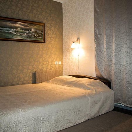 Ohtu Poik Majutus Apartment Пярну Екстериор снимка