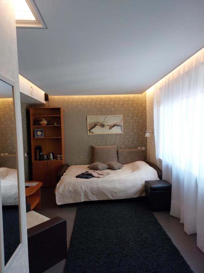 Ohtu Poik Majutus Apartment Пярну Екстериор снимка