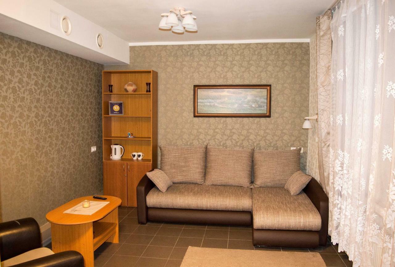 Ohtu Poik Majutus Apartment Пярну Екстериор снимка